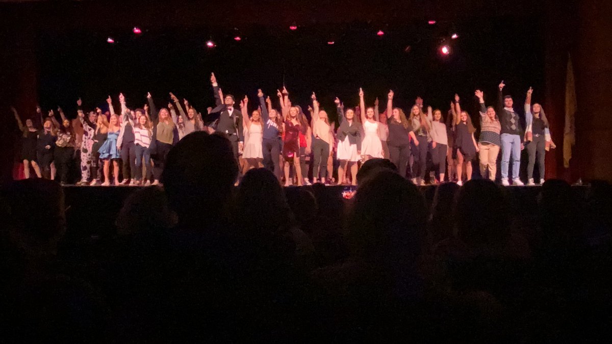 sdcwths's tweet photo. Thank you so much for coming out and enjoying senior directed 2020! Big thanks to the cast and crew for all the hard work these past few months! And congrats to next years directors Taylor Wise and Shane Waters! Make us proud!💙 https://t.co/RQBnLunEnw