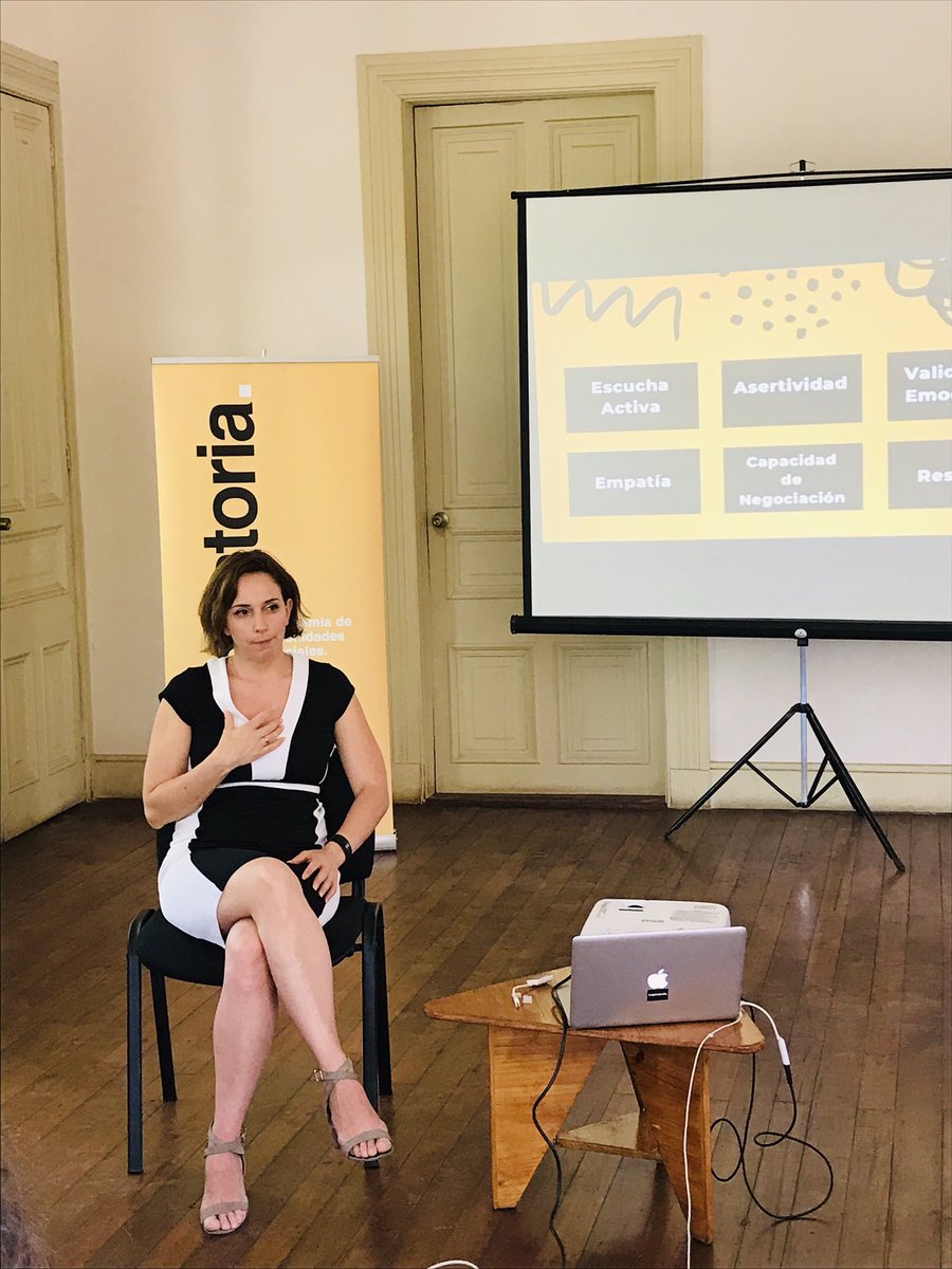 InspiratoriaOrg's tweet photo. ¡Hoy tuvimos un súper entrenamiento para las facilitadoras de Random con las nuevas extensiones! Lo pasamos increíble y aprendimos un montón. No se pierdan el próximo 

Más info por DM o a: +56961923348 +56957242500

#Inspiratoria #Redes #Trabajo #Networking #Inspiracion https://t.co/CoswwnhJnR