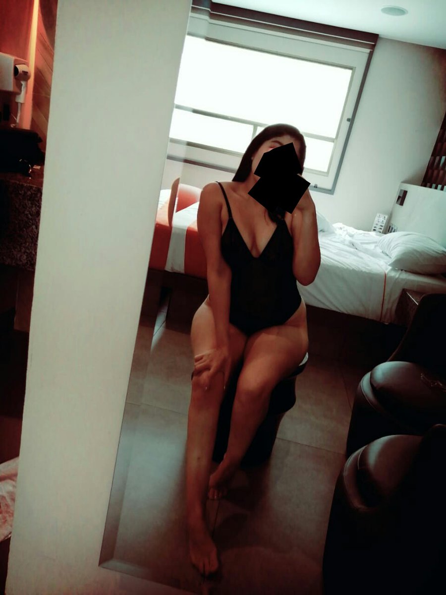 TAPATIASCALIEN2's tweet photo. Janeth activa 😏
Chica fogosa, coqueta y muy complaciente, todo un manjar👄 
Citas ☎3320780299
#FelizSabado
#SabadoDeGanarSeguidores
#morenagostosa https://t.co/rhcC6CGtNz