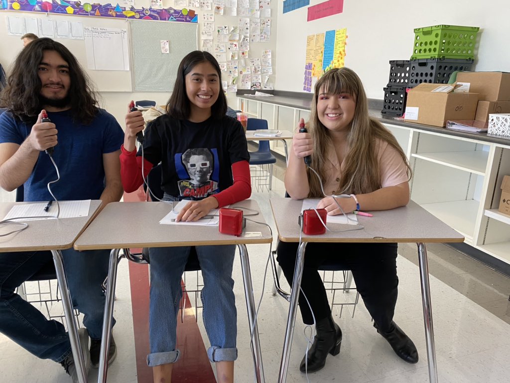 missionechs's tweet photo. Eric, Sarahi & Persephone were on fire with their 2nd High Q Tournament Game this morning. #PhoenixFamily #TeamSISD #MECHSPRIDE https://t.co/9OcKNPqYRT