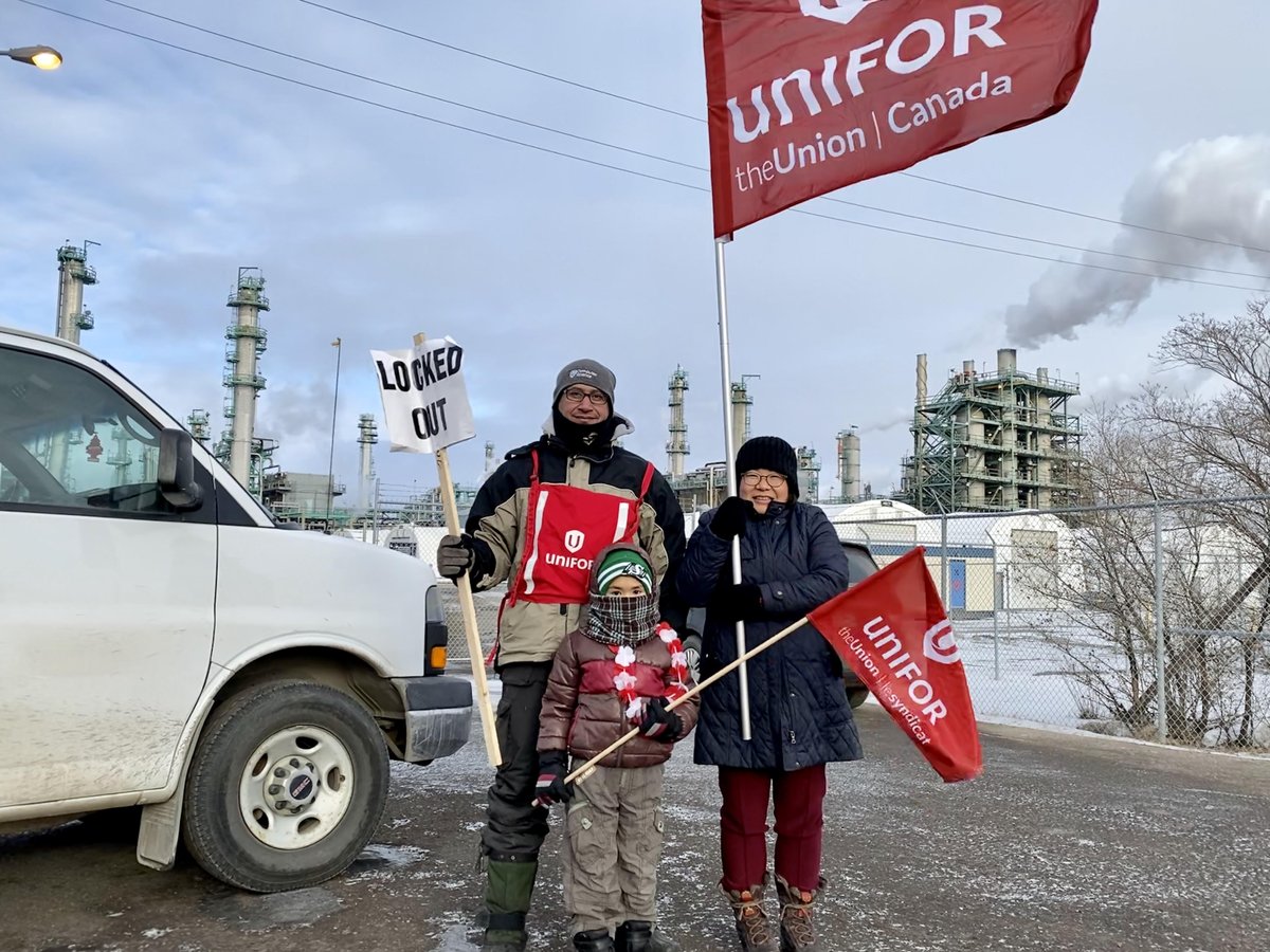UniforTheUnion's tweet photo. Sara Birrell: The pension concessions demanded by @CoopFCL constitute a massive pay cut for @unifor594 members—and that’s not a co-operative value.  https://t.co/EUiP74SQDb
@CoopRefinery @the_carillon
#skpoli #canlab #BoycottCoop https://t.co/GUhrqMAUDK
