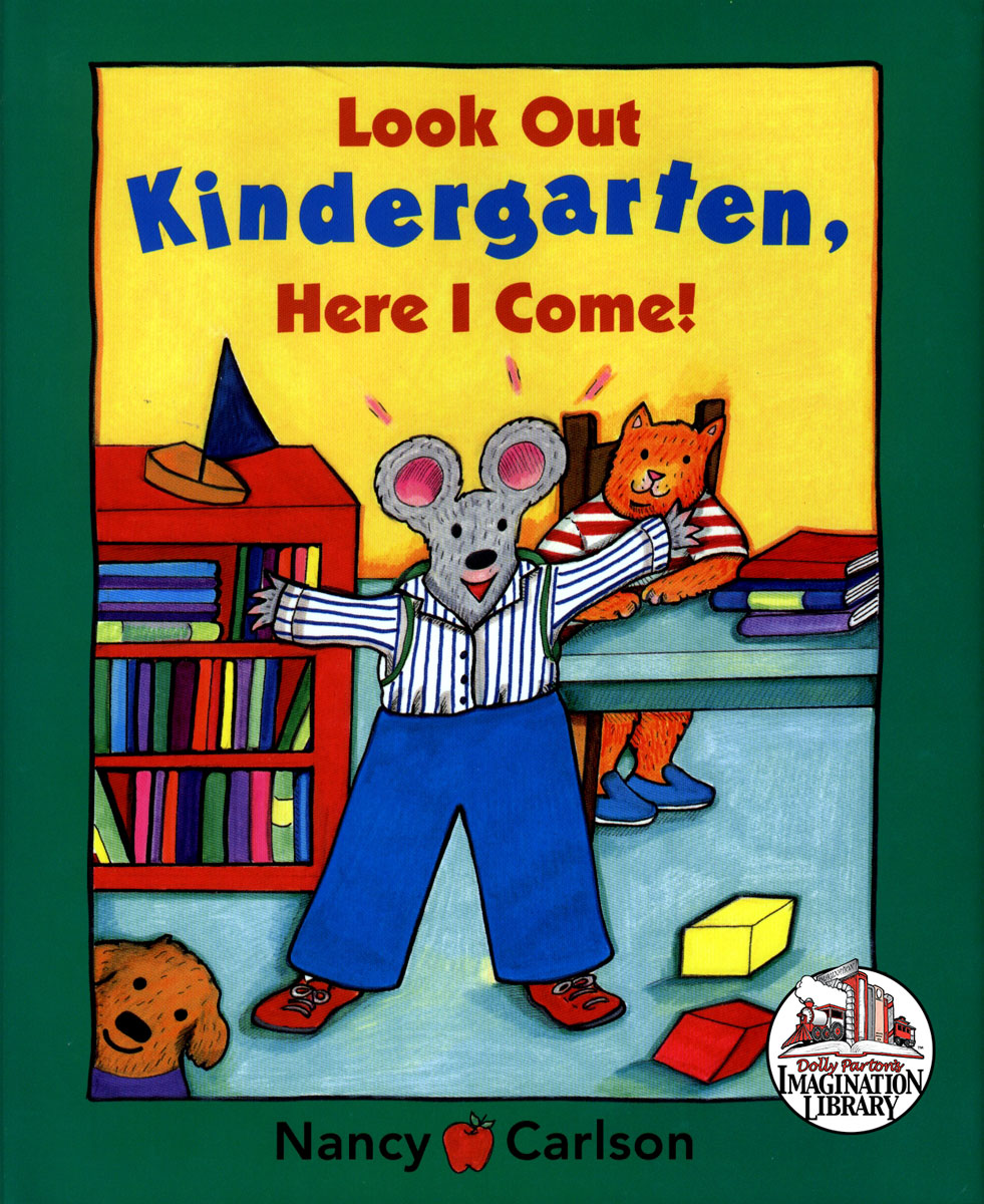 “Look Out Kindergarten, Here I Come” is our Graduation book for registered children in #Canada and #USA. Is your little one looking forward to starting school? #DollysLibrary #GrowingUp