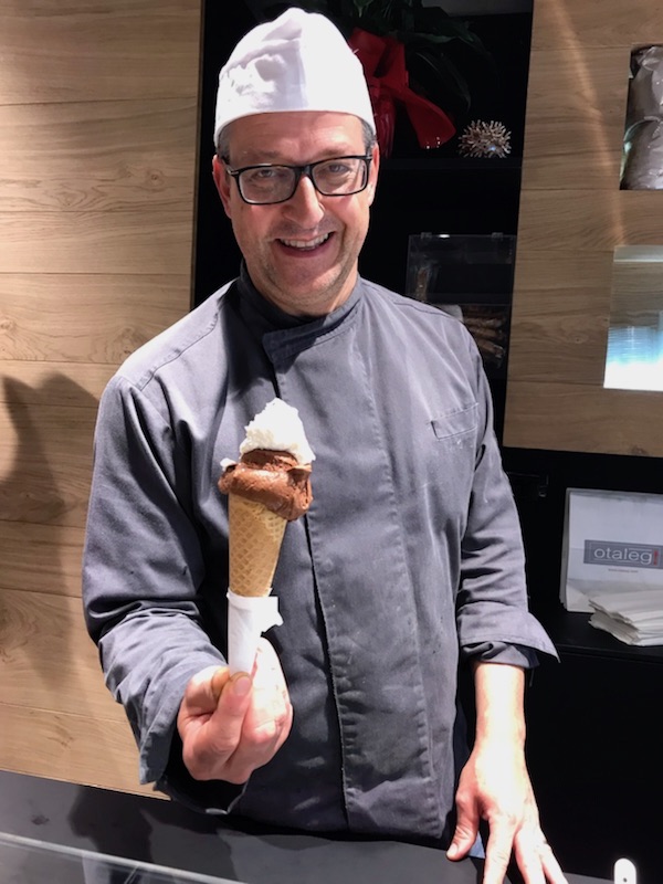 TimesNewRomanIT's tweet photo. " The trouble with #Italian food is that five or six days later you're hungry again."  #GeorgeMiller https://t.co/mDeqqIC3xh