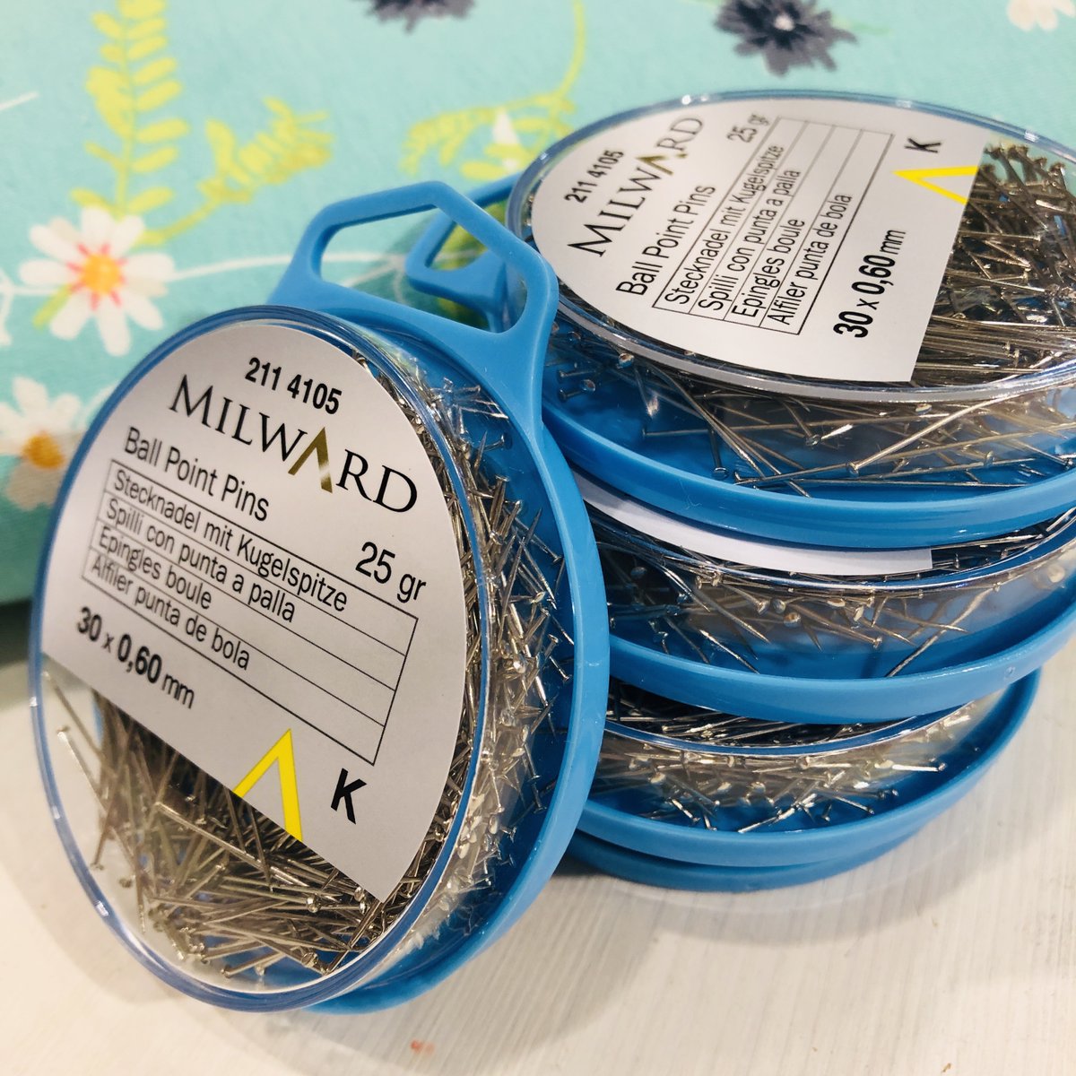 MySewingBoxUK's tweet photo. What was your favourite sewing discovery of 2019? Since we found out about these ballpoint pins last year, we haven’t stopped using them with our stretch fabrics! It’s so nice to know that the little pin pricks won’t become nasty holes, especially on finer jersey projects! ✂️ https://t.co/1P4nlOhNfm