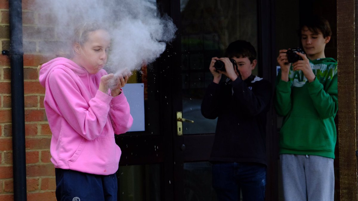 fsmschool's tweet photo. Always such fun learning about how to get creative with shutter speed! Our Saturday photography enrichment crew really got into it! #enrichment #prepschoollife #psb20 https://t.co/Kv2Q7PEWOW