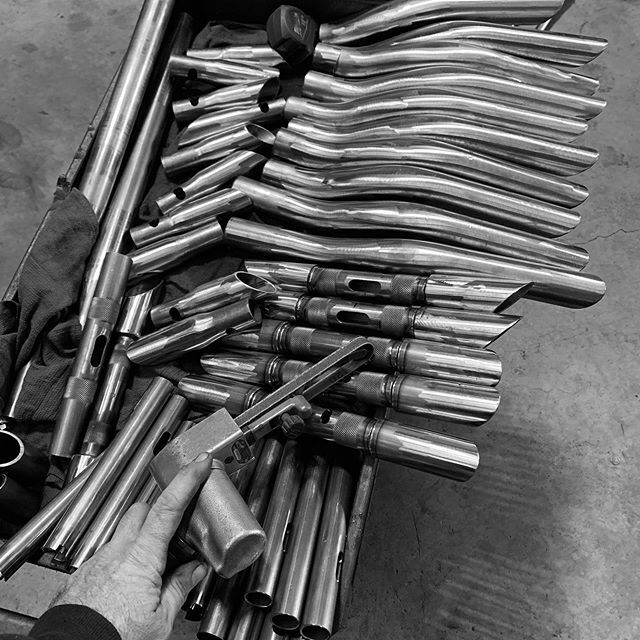 vindikta's tweet image. Saturday morning workflow...🇺🇸 .
.
.
#handmade #madeinUSA #hoopteeze #shoplife #tiglife #notfactorymade ift.tt/2R5feEB