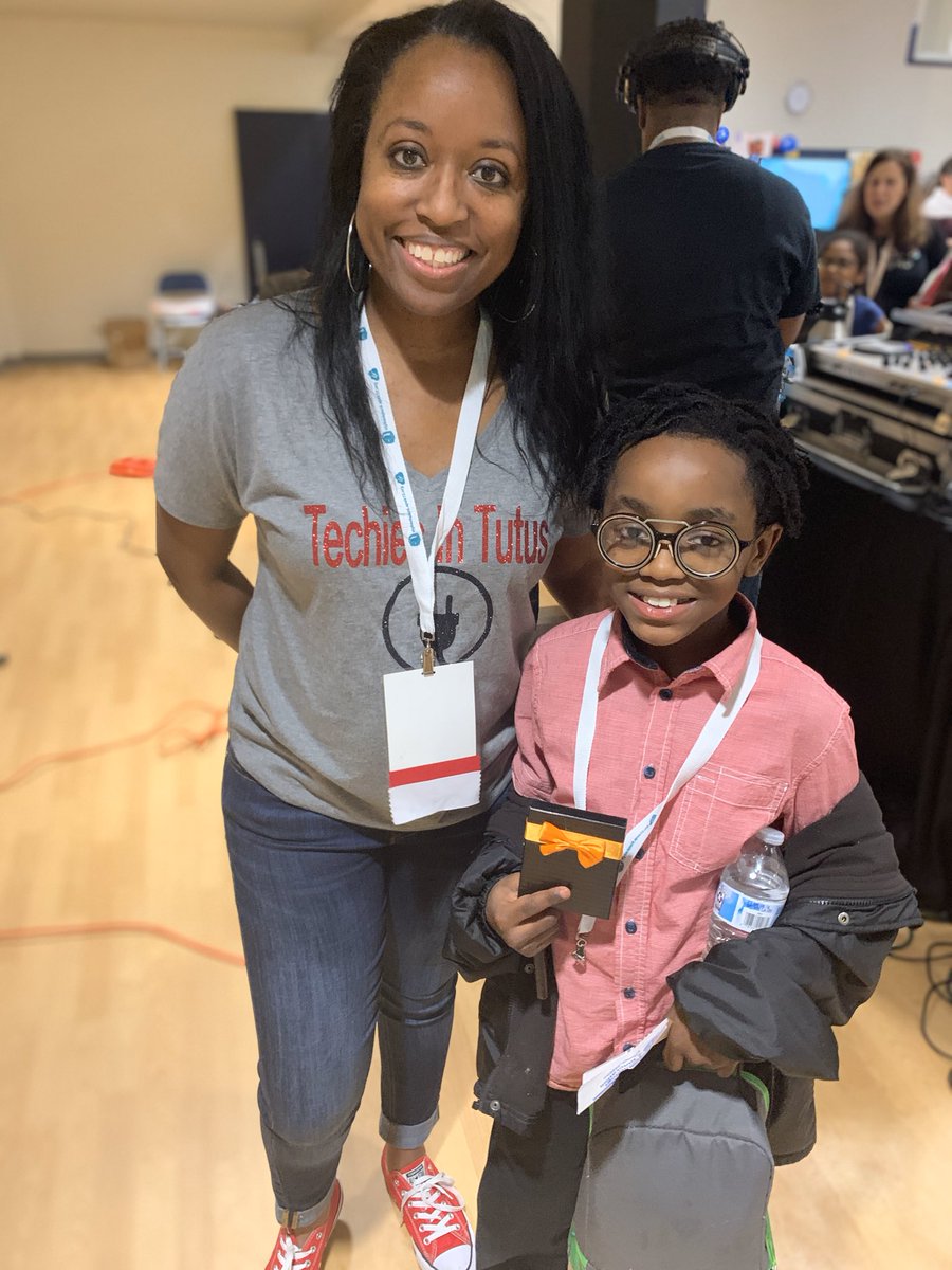 APSPeytonForest's tweet photo. This lucky 🐯 was the winner of an Amazon gift card❗️🙌🏾 #APSTIC2020 @APSInstructTech @peytonprincipal @PFES_SchoolBiz @TamHarrisAP @MsAskew1st_PFE https://t.co/XeRwdlPDTP