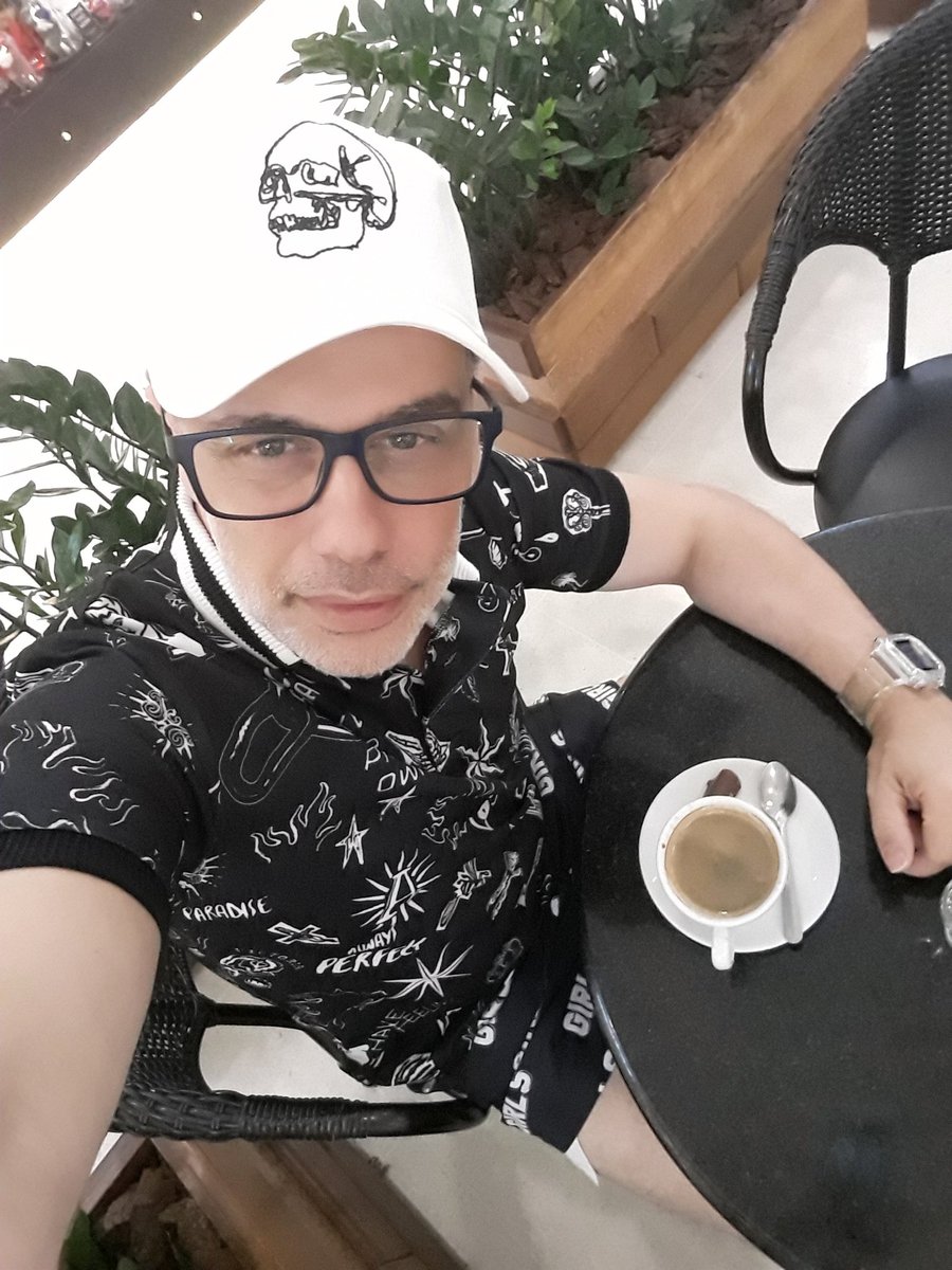 marcostosti1's tweet photo. #sábado #café #treinos #smartfit #solitude #sp #Brasil #cafedatarde #mensp #gayfit #amocafé #chocolate #chocolotra #janeiro2020 #Gay #gaybrasil #gaybeards #bearstyle #gayguy #bearsgay #barbudos #bearsgay #mensgay #mensstyle #mundofashion #barbudos #ursoslindosdobrasil https://t.co/ROIWRtMesX