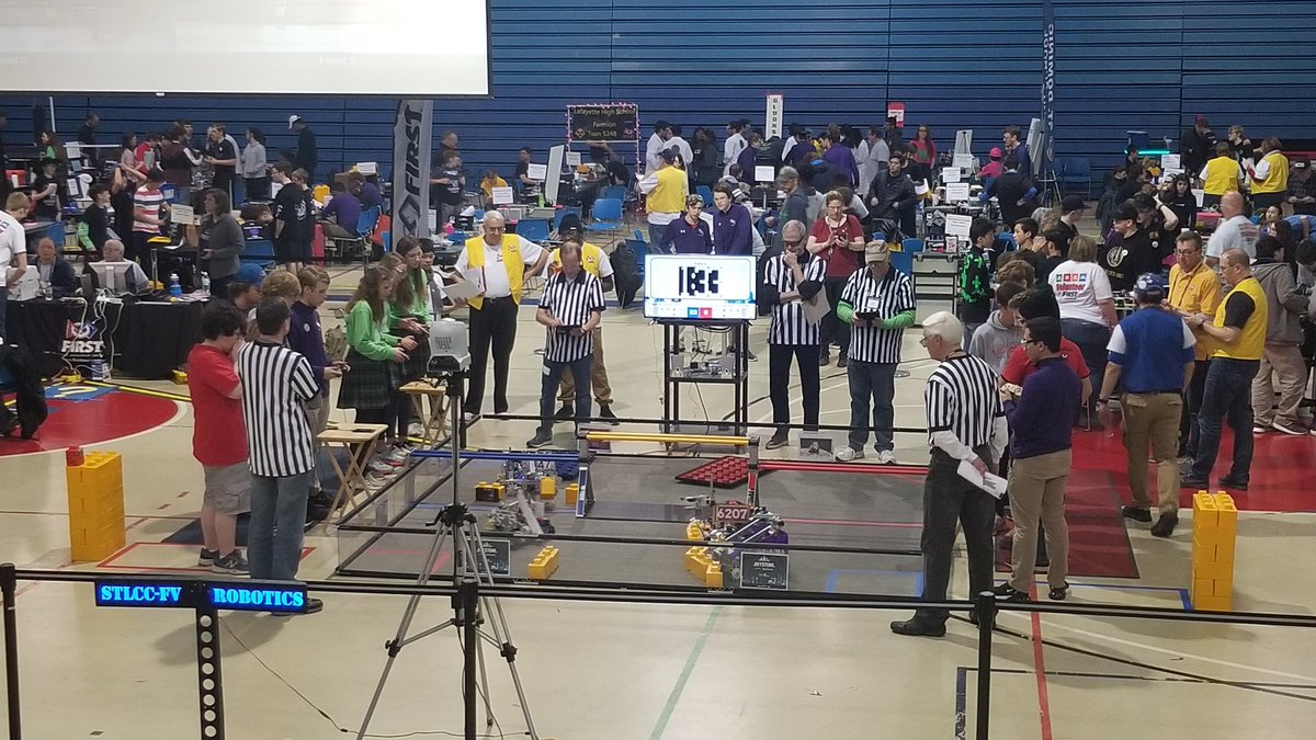 thebrianbeyer's tweet photo. @kirkwoodrobots scoring some points but struggling at regionals today, tech can be touchy! GO Kirkwood! https://t.co/6WzbfBc8pG