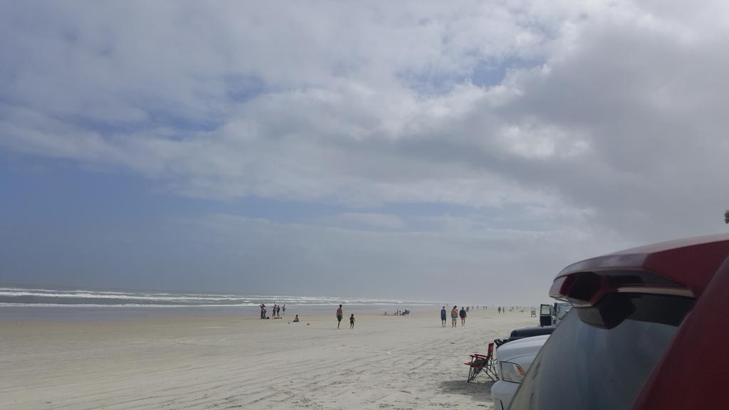 ThaMidCityKid1's tweet photo. #DaytonaBeach for the day. #Orlando tonight for the real business. #jvilla #Florida https://t.co/Zi5PPrgNlI