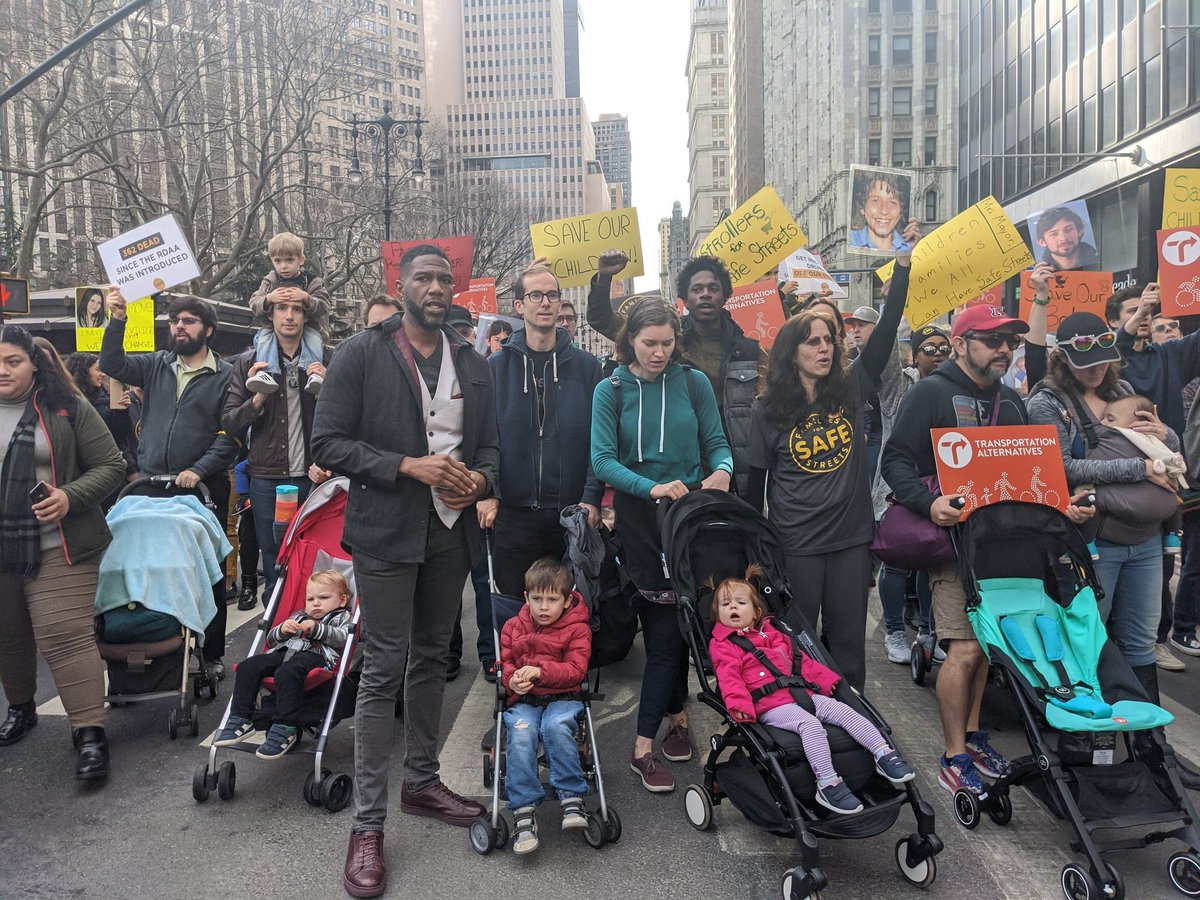 hercules_reid's tweet photo. Today I joined New Yorkers in a cry for justice. For till we have justice, we have no peace. Everyone deserves the peace of mind that reckless drivers are no longer a threat on the road. Don’t wait till it’s too late #strollersforsafestreets  #safestreets https://t.co/xAXlH1bs8R