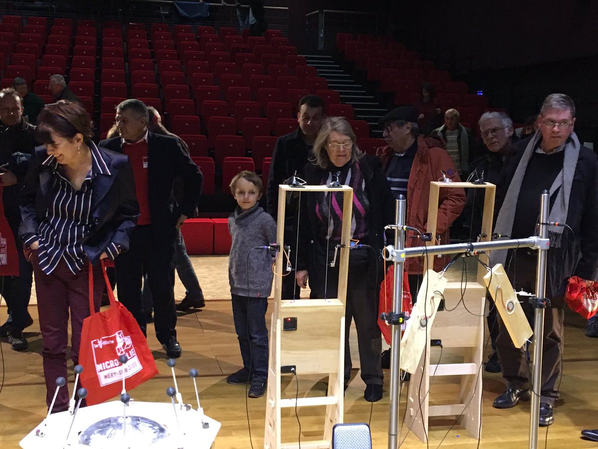 RETOUR EN IMAGES DE L’INAUGURATION DE LA MICRO-FOLIE 
—-
Le programme des prochains ateliers (janvier-février) et les horaires d’ouverture au public sur le site Internet de la Ville.
#culture #numerique #Méry