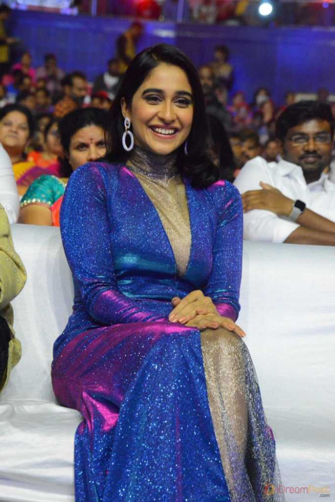 iDreamMedia's tweet photo. Beautiful @ReginaCassandra at #zeecinema Awards Telugu 2020!!

Full Gallery👉 https://t.co/RCChkgPa4H

#ReginaCassandra #TollywoodActress #ZeeCineAwardsTelugu2020 #IDreamMedia

For more latest updates, visit ► https://t.co/Jg60CeHTDB https://t.co/9GK1Ns7rzP