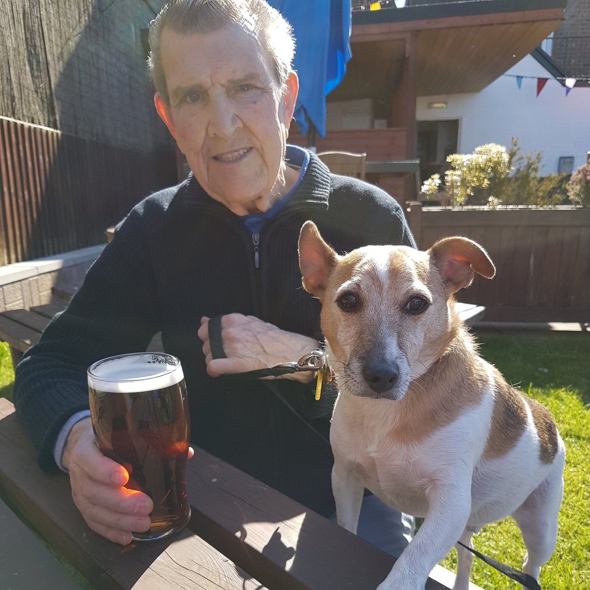 SandyMcG66's tweet photo. My dog Paddy had to be put to sleep earlier today.💔  
I lost my Dad just before Xmas &amp; his funeral was two days ago. I was already struggling to cope with life. Now, I've got no one.

RIP Paddy 💕🐾🌈 https://t.co/kO42gMGnS3