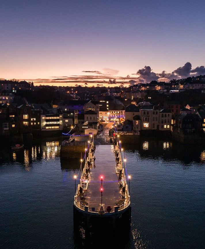 Greenbankhotel's tweet photo. With the sun setting just behind #Falmouth town, winter in #Cornwall really is a special place to be! π·: 3deepaerial via Instagram
#FalmouthCornwall #lovefalmouth #lovecornwall #cornishsunset #visitcornwall #cornishwinter #falmouthtown https://t.co/m1EPnDe2QF