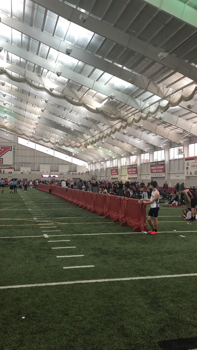 First indoor meet of the season #StateStartsHere <a href="/YSUTrackFieldXC/">YSUTrackFieldXC 🐧</a>