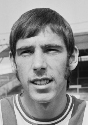 robertmdaws's tweet photo. #JackieGraham made 409 appearances and scored 40 goals in his decade at Griffin Park @Beesotted @BrentfordFC #Bees https://t.co/BXb83YafI9