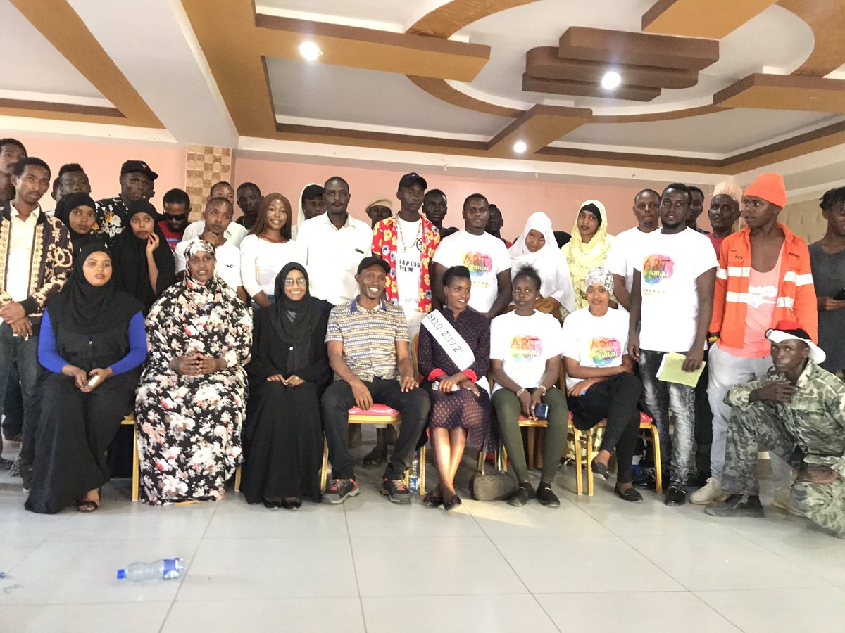 YanguArt's tweet photo. It was a new awakening for the  talented and creative minds in Isiolo County. The workshop which attracted participants from all  corners of this county beared fruits in uniting them.#artyangu @isiolo011 @WanjiruMburu_ @IsioloGovernor @IsioloT https://t.co/CGqizcmnsJ