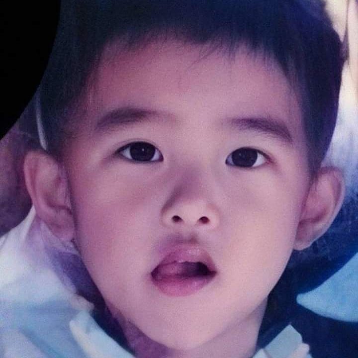 ExoMayelin's tweet photo. #HappyKyungsooDay
✓Gran persona
✓Gran actor
✓Gran vocal
✓visual 
✓buen bailarín 
Por eso y más Feliz Cumpleaños D.Osito💕

#28YearsMyKyungsoo https://t.co/vou1v6nXtu