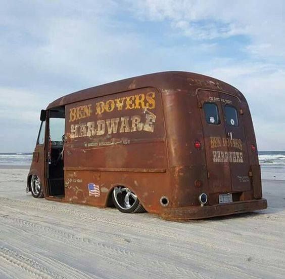 QuirkyRides's tweet photo. A truly #ratted #van #cool 😎 #quirky #photography #HowLowCanYouGo? https://t.co/YDMz6sbwew