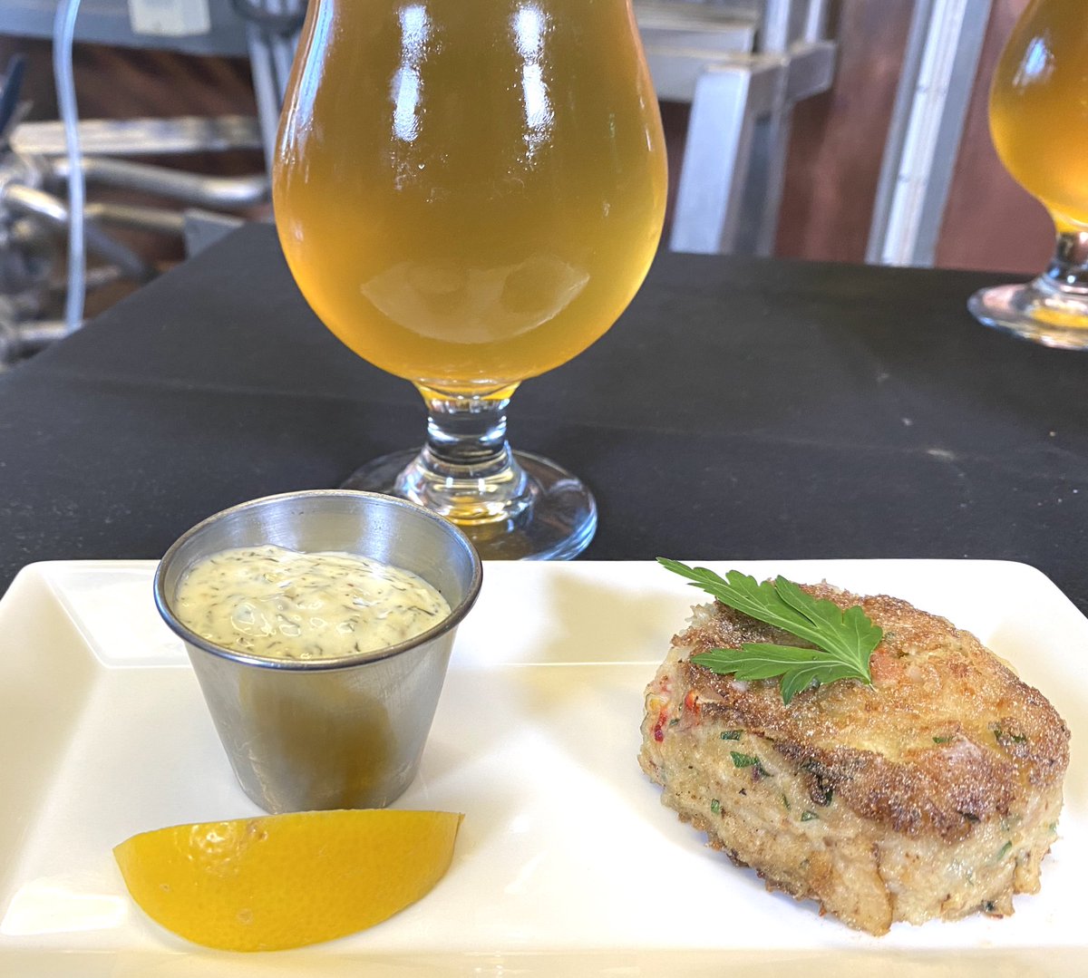 Learn all about Crab Feast Mendocino 2020 featuring the annual Crab Cake Cook-Off that highlights the talents of Mendocino County’s chefs! It’s all on tomorrow night’s show 📺