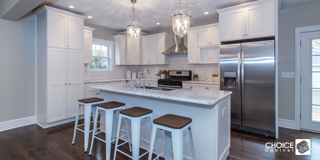 If you’re loving this Aspen kitchen, let us know! Show us the love with a like, retweet, or comment. See how Aspen can transform your space -> buff.ly/2ZPsEbR