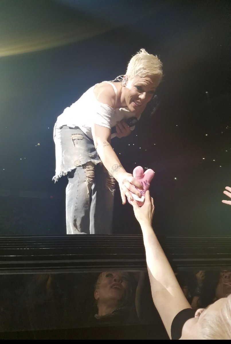 LABrown12's tweet image. @Pink I can’t think of any better medicine for my friend @MissieBickel, who is recovering from brain surgery, then to get a S/O from her all-time favorite. #please #cancersucks