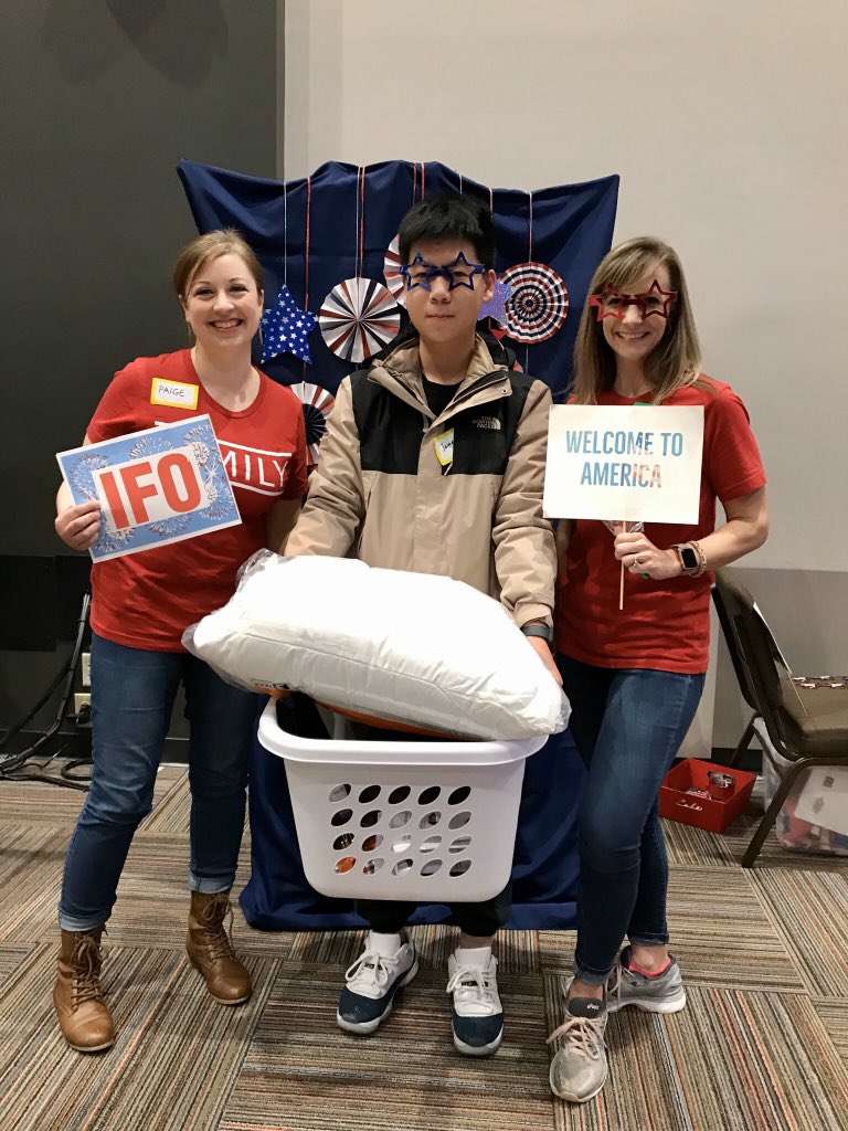 ATUimsso's tweet photo. It was a cold and rainy Saturday. But International Friendship Outreach members warmly welcomed @ArkansasTech’s new international students to their family in Russellville community https://t.co/dW30v6Tocr
