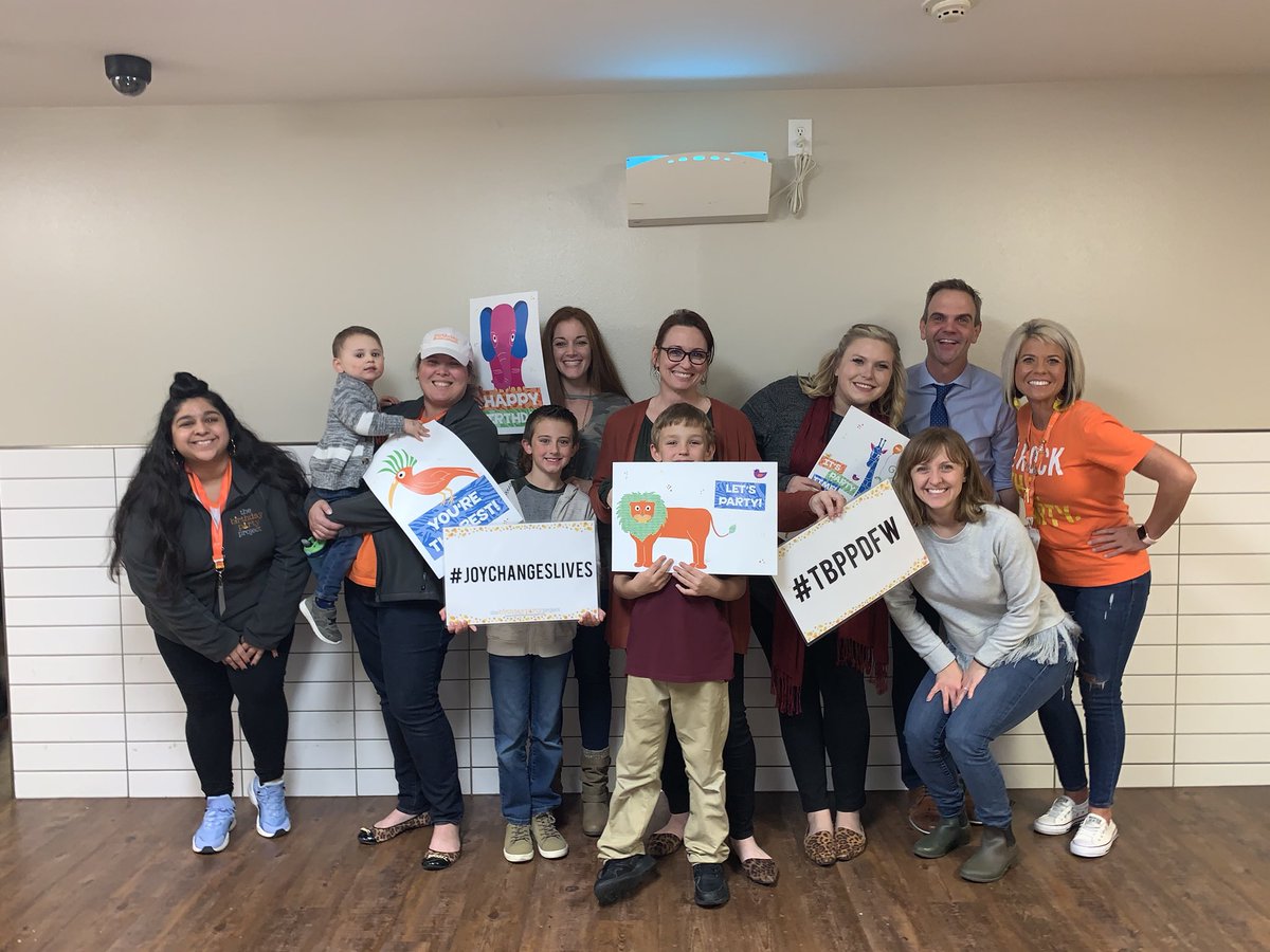 Holidays may be over, but <a href="/bdayenthusiast/">The Birthday Party Project</a> volunteers celebrate all year! Loved hosting this birthday party for 2 special girls. <a href="/Critterman/">Critterman</a> &amp; cotton candy was a hit w/all the kids &amp; moms! Great start to a new year!
#NewYear #SameGoals 
#LiveLaughLove 
#JoyChangesLives 
#TBPPDFW