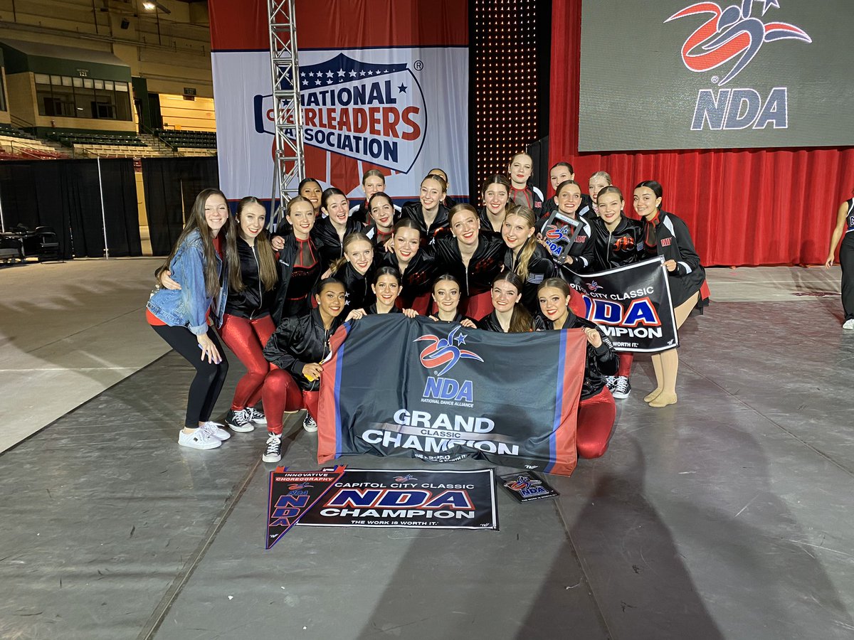 JMHSAthletics's tweet photo. Congrats MAD Dance ....
JV Pom 1st
JV Jazz 1st
Varsity Jazz 2nd
Varsity Pom 1st and Innovative Choreography
Varsity Hip Hop 1st and GRAND CHAMPION of the entire competition https://t.co/xRo2ZX2oqY