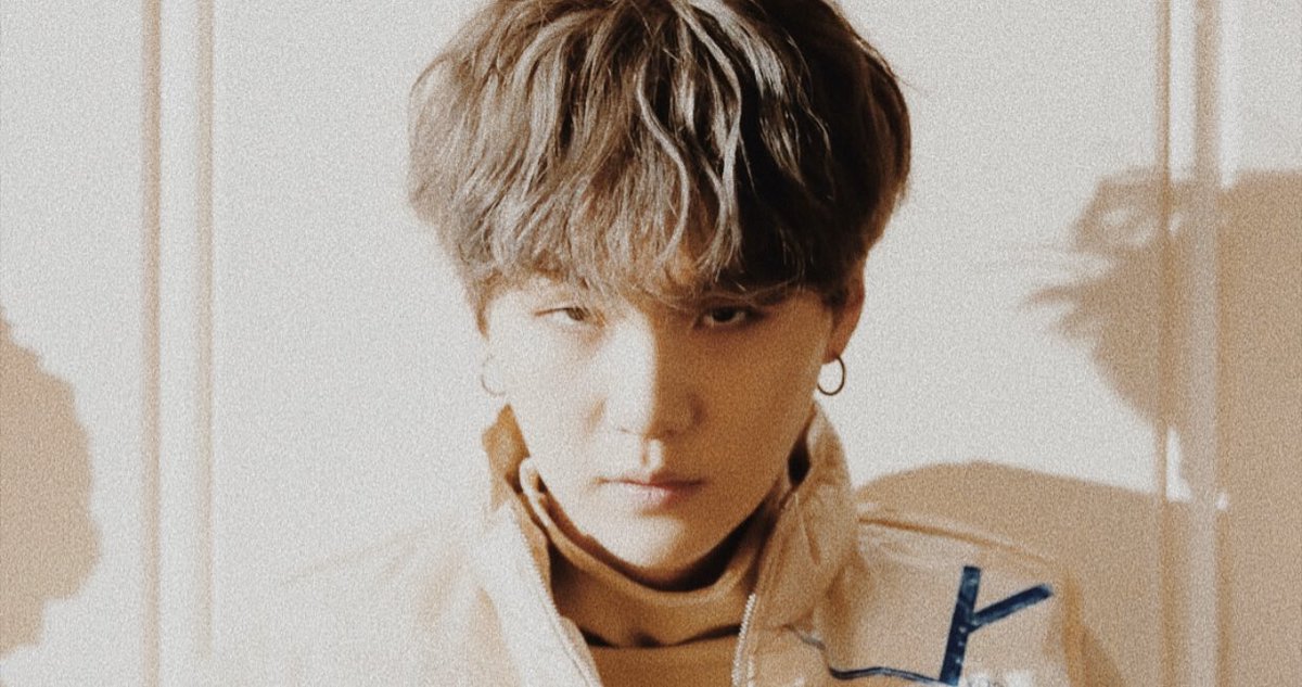 yunkikoo's tweet photo. free #yoontro layouts (a possible thread?) pls just rt if you use !! & hype shadow. ๐ค๐ค https://t.co/Hdl1rIy3la