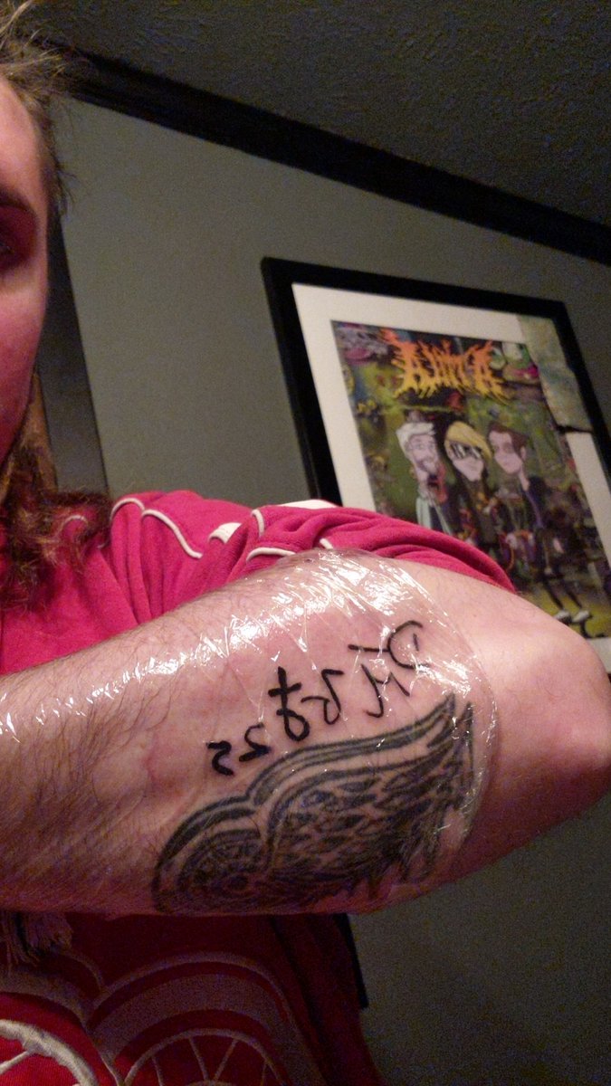 Dan_Horoszewskithd3848 (@danthd3848) on Twitter photo Got to meet my idol #DarrenMcCarty today and got his autograph then did the next thing on my bucket list and got it tattooed! <a href="/DetroitRedWings/">Detroit Red Wings</a> <a href="/GrindTimeDMac25/">Grind Time Podcast</a> Got to meet my idol #DarrenMcCarty today and got his autograph then did the next thing on my bucket list and got it tattooed! <a href="/DetroitRedWings/">Detroit Red Wings</a> <a href="/GrindTimeDMac25/">Grind Time Podcast</a>