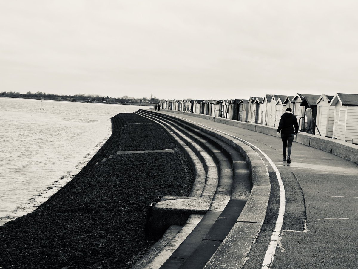 lindschurchill's tweet photo. 10 miles talking all things ‘life’, ‘ideas’ and what will be will be :) with @ete1 
.
.
#walk1000miles #walking #healthylifestyle #life #beyourself #direction #happy #chatter #fitness #fit #nature #thinkpositive https://t.co/vUviGVTSIx