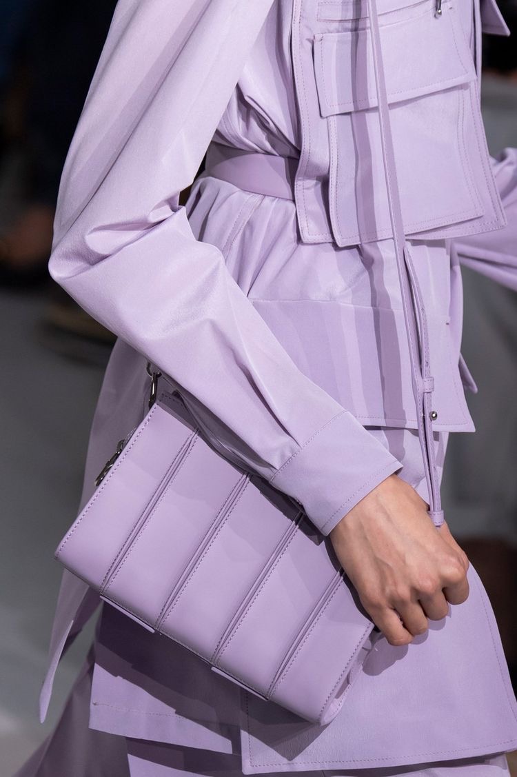widersennse's tweet photo. Max Mara İlkbahar/Yaz 2020 defilesinden detaylar. https://t.co/6fp4jOUG76