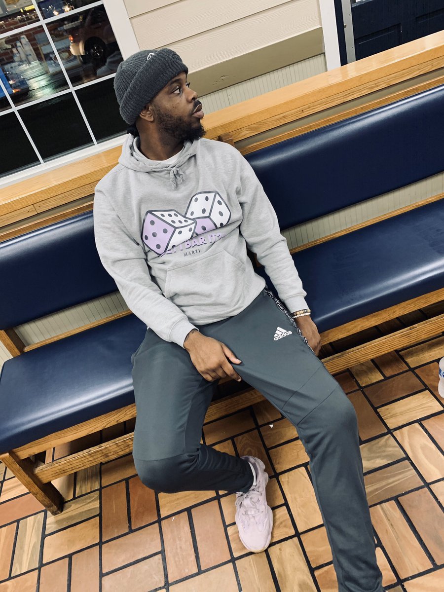 ABM_CAPO's tweet photo. I watch men admire other men and it makes me sick!!! can’t no nigga on earth say they my big dawg I am the big dawg (BE YOURSELF) #BETIBARIT #MartiMerch #MartiMusic #EST #Theillest TRAIN853 OUT NOW‼️
https://t.co/BEIeuyDJjf https://t.co/WTj2F12Kmw