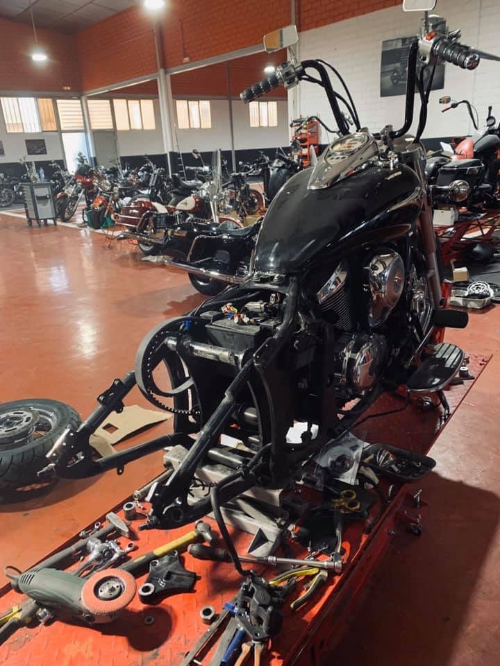 CURSO MECANICA HARLEY DAVIDSON. Se abre plazo de matriculación para el siguiente curso de Mecanica de motores Harley Davidson. Plazas limitadas a 6 alumnos por curso.
Para más información en nuestra web, en el tlf 91 110 45 48 o a través del mail  direccion@custommotormadrid.com