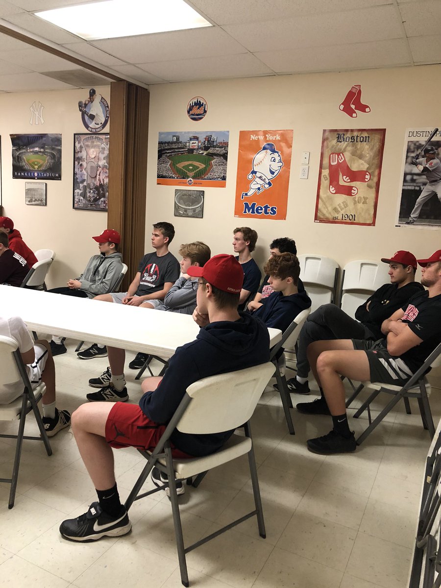 Coach Ken imparting some winter training knowledge to our Barnstormers. Can’t wait for the season to begin! #TheBarnstormers #Baseball #WinterTraining