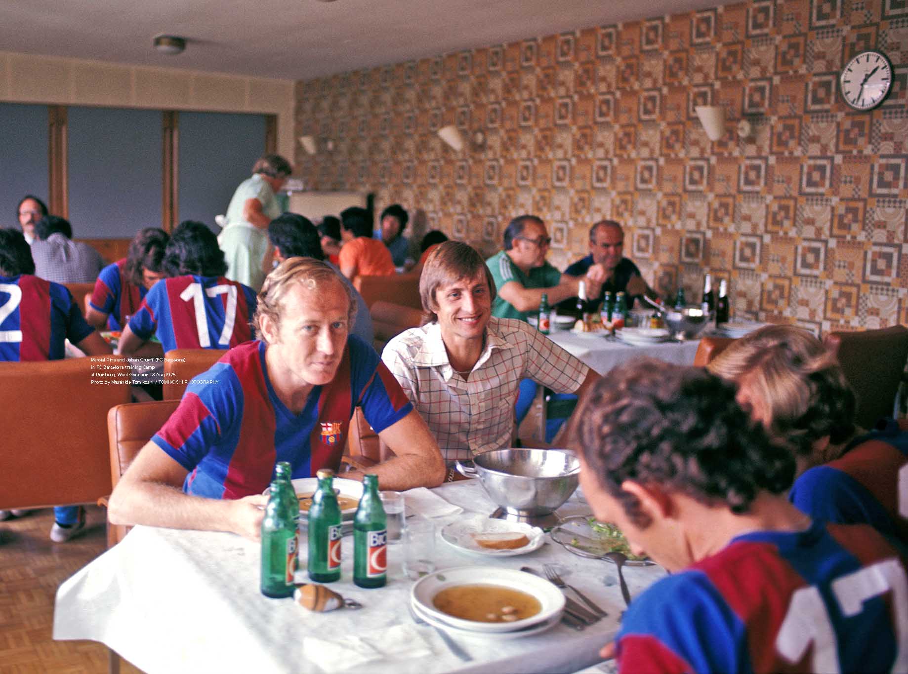 FOTOS HISTORICAS O CHULAS DE FUTBOL - Página 14 EOC7d-gUUAEneWO?format=jpg&name=large