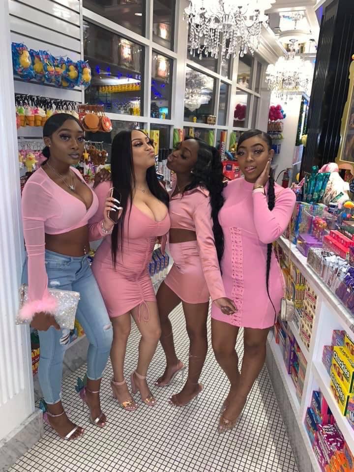 tiffany_lenice's tweet photo. I Wanna Dress Up Like This😫 https://t.co/5zYcXZpCG3