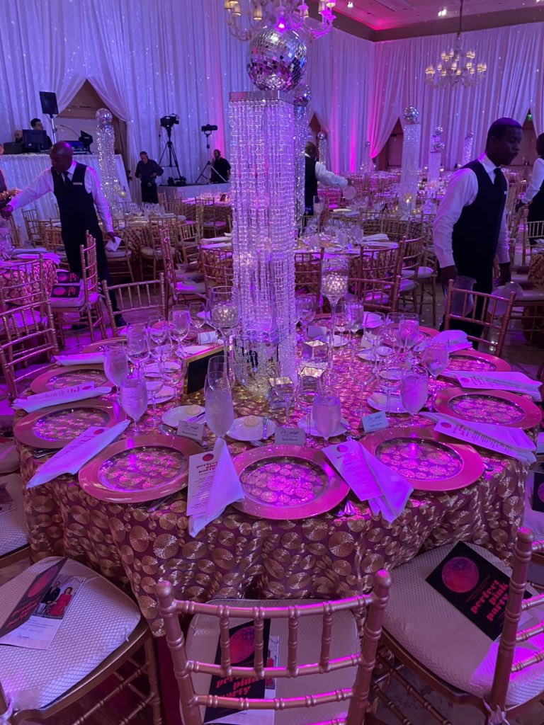Eric_Brinker's tweet photo. Oh what a night! ๐ ๐บ๐ฉโโค๏ธโ๐โ๐จ@ThePromiseFund #PerfectPinkParty making the #bigestimpact #palmbeachcounty #breastcancer @SenRickScott @NancyGBrinker @RepLoisFrankel @DonnaShalala #FundingCures https://t.co/wFb377BYHw