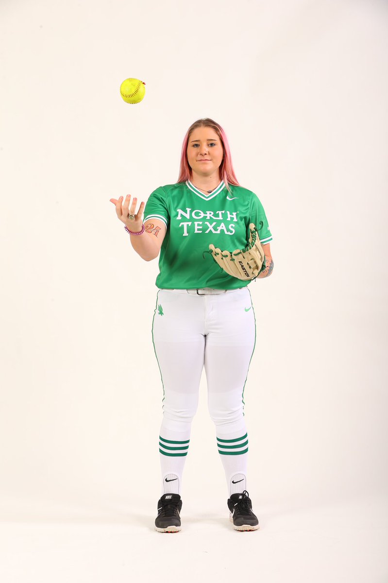 MeanGreenSB's tweet photo. Took some pics yesterday. 📸
@LacyGregory_ | @hannareeebs | @hopetraut | @BaileyBkt
#GMG #PartyAtTheLace https://t.co/t6p8PmUeYc