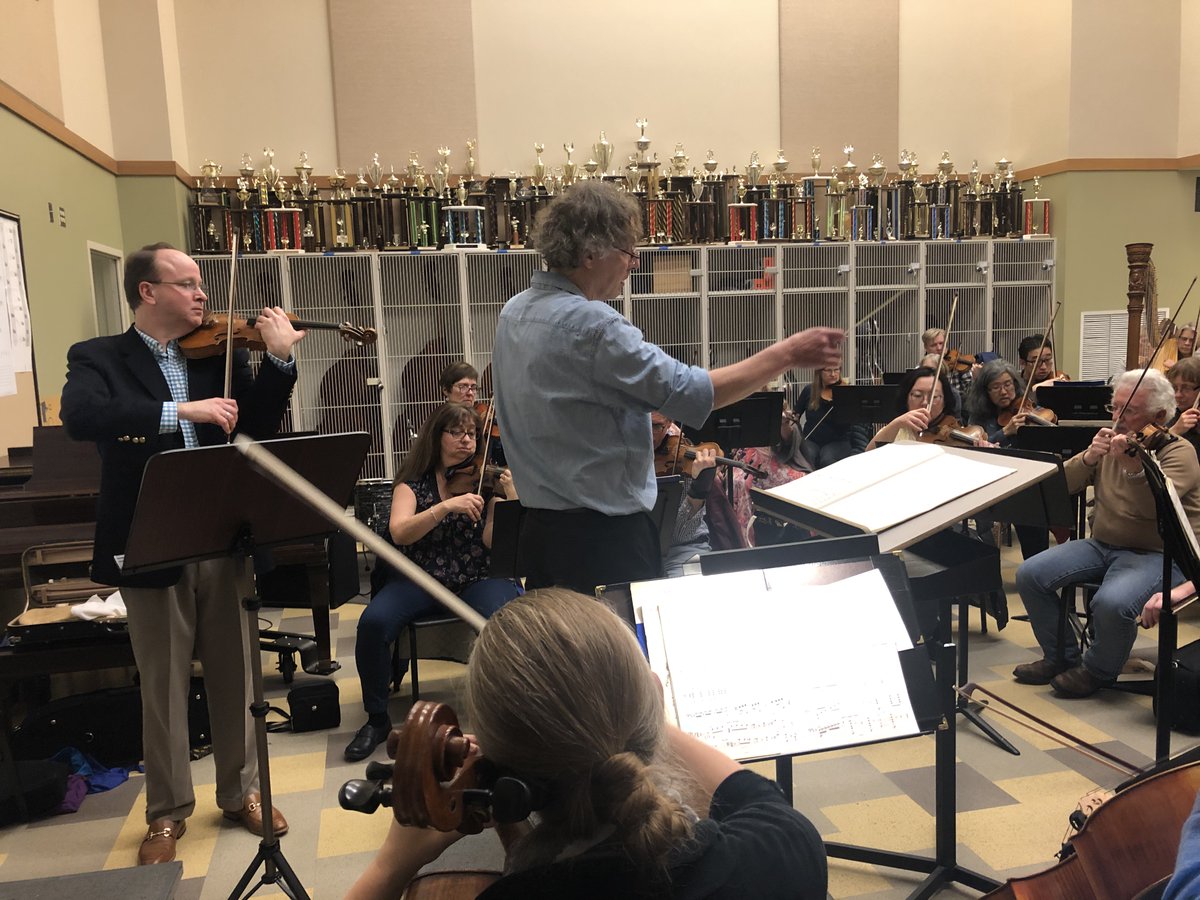 🎻 Svend Rønning rehearsing Korngold Violin Concerto with Thalia Symphony...performance is this coming Saturday, January 18th.

thaliasymphony.org/january-2020-p…