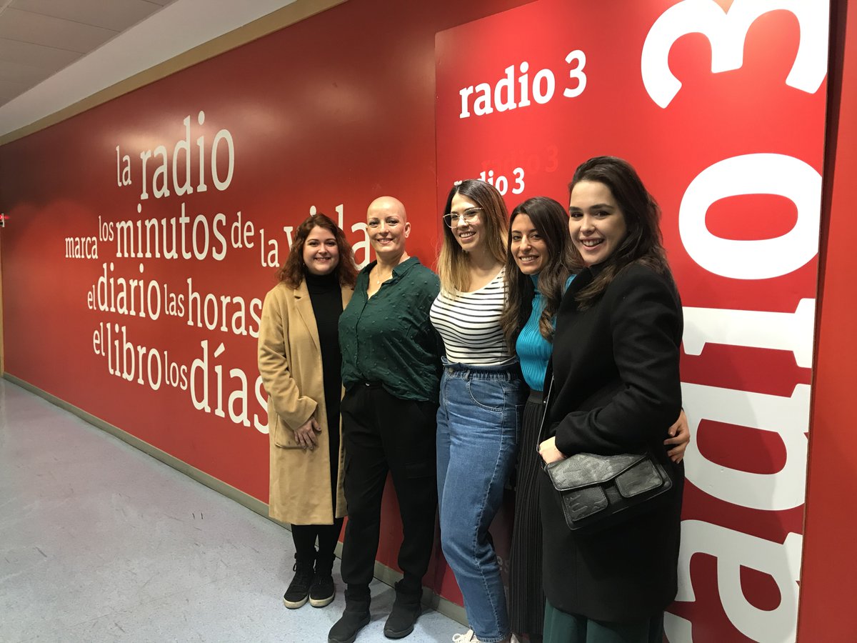 Ha sido un placer estar esta mañana con el equipo de <a href="/mujerescalvas/">Mujeres Calvas | Documental</a> , un documental que puede hacerse realidad gracias a tu aportación en <a href="/verkami/">Verkami</a>

👉verkami.com/locale/es/proj… 

#NiUnPeloDeTonta #MujeresCalvas <a href="/SndraSan/">Sandra Román Peñalba</a>