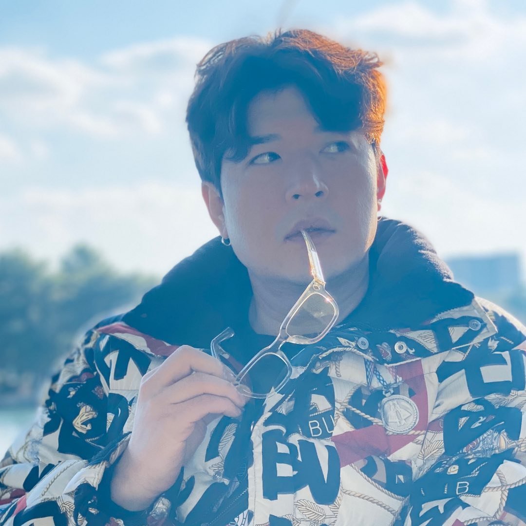 CccNa's tweet photo. We have shindong a
Producer 
Director 
Dancer 
Rapper 
Singer 
Mc 

a full package you can't find someone like him 
#사랑해요_신동 https://t.co/eBpi8rpNPA
