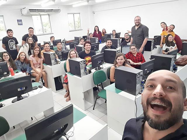 diegopir2's tweet photo. Encerrando mais um módulo de Produção de Conteúdo no curso de pós-graduação da @estacionazare 
O aprendizado de mão dupla é constante. 
Obrigado a todos os alunos os parceiros nessa jornada.

#marketingdeconteudo
#estácionazaré
#posgraduacao https://t.co/OcdLopzAjQ https://t.co/vXwg9dFW2N