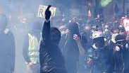 FaxFeed's tweet photo. An anonymous note from the leader of the "Second Coming of Angels" cult: "This cult is an activist cult aiming to minimize the impact of the 'CleaniX' cult" Proclaiming it is the "Angelic Ruling". Riots between both cults are emerging across the world. https://t.co/dblKrDozKx