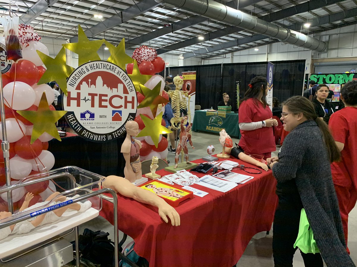SAISDCTE's tweet photo. We had so much fun meeting and greeting @SAISD families at #ExperienceSAISD! Special shout out to all of our program students and teachers for showcasing all you do! You are awesome! @Fox_Tech_HS #SamHoustonHS @SAISDEdisonHS @STEMHHS @SAISDLanierEI https://t.co/R9SeQFz2Rv