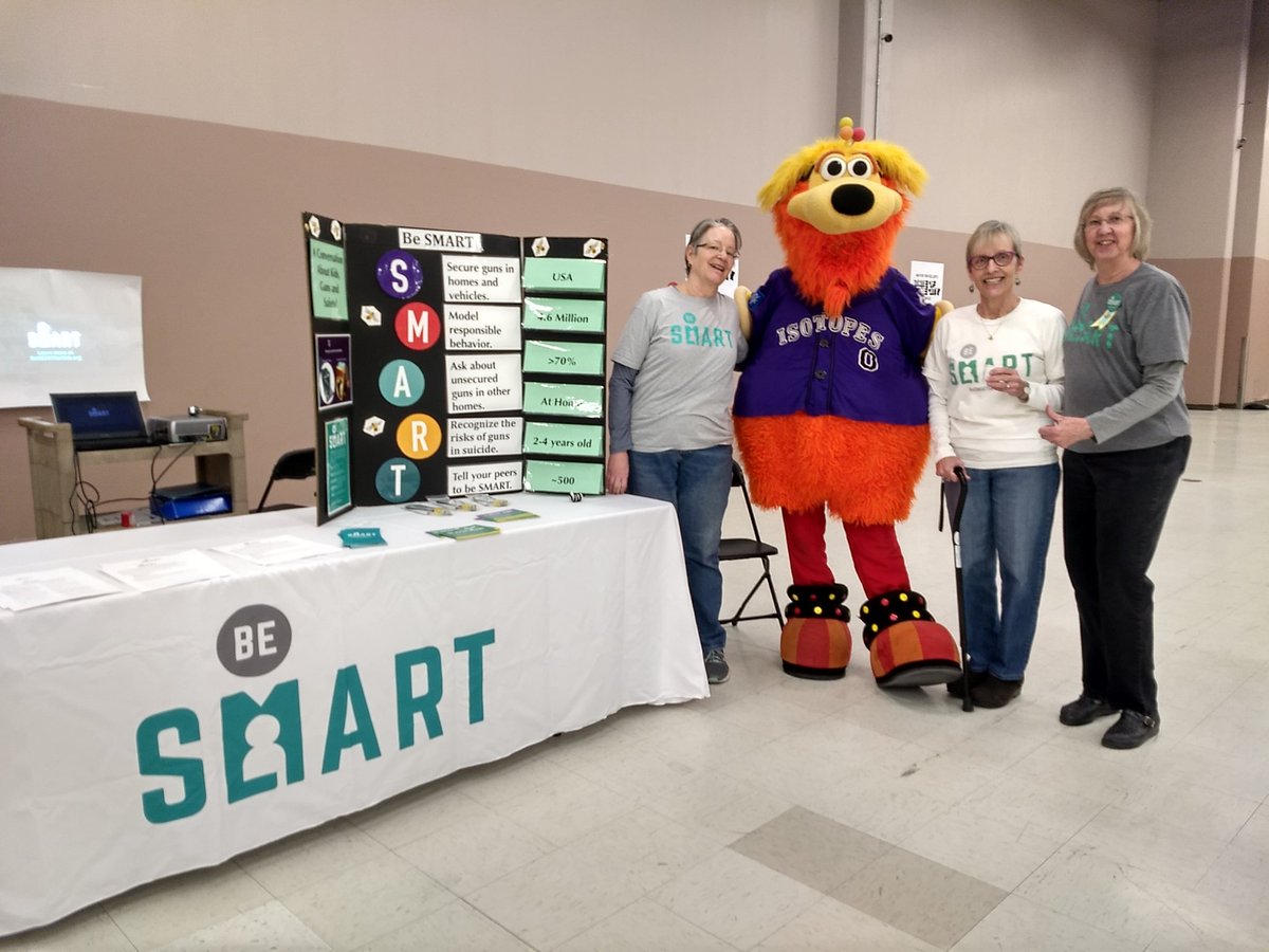 Lynnruger1's tweet photo. Albuquerque Mayor's State of the City with Orbit, the Isotopes mascot. #ResponsibleStorage! https://t.co/t6H27K5US4 @MomsDemand We can save lives by preventing children under 18 having unsupervised access to loaded guns. https://t.co/xlAGJz4mxF