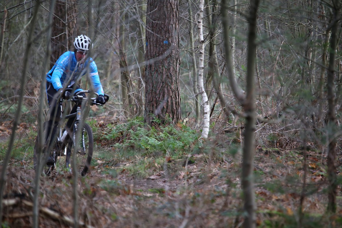 Vandaag zijn we nog meer in de huid van de MTB'er gekropen. Ervaar het zelf <a href="/Mutsaarsbikes/">Mutsaarsbikes</a> Ollands Ruigste op vrijdag 29 maart 2020!
ollandsruigste.wtcgvg.nl of op fietssport.nl 
#clinic #MTB #mountainbike #fietsen #inschrijven