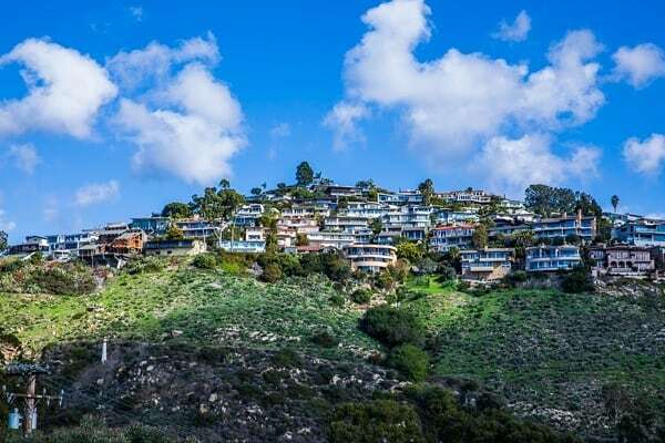 CPRRealty's tweet photo. Hello #ig #friends if you're considering making a move give us a call or go to our website we have all the #ochomes available at your mouse tip!😁😁
#lagunabeach #lagunaniguel
#alisoviejo #danapoint #sanclemente #oc  #newportcoast #realtor #newportbeach #newps 
#newportbeachco… https://t.co/kRBrDUTZcd